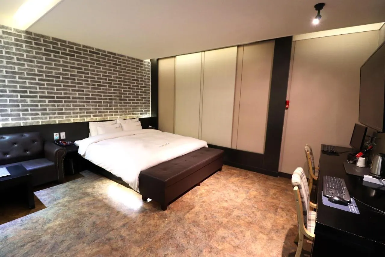 Hotel Airport Busan 3*,