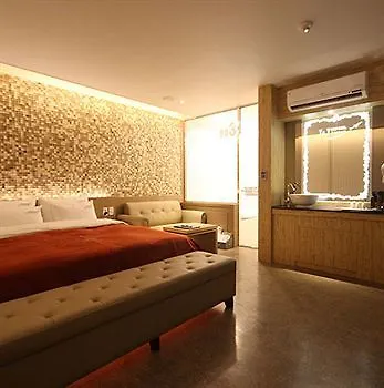 Hotel Airport Busan 3*,